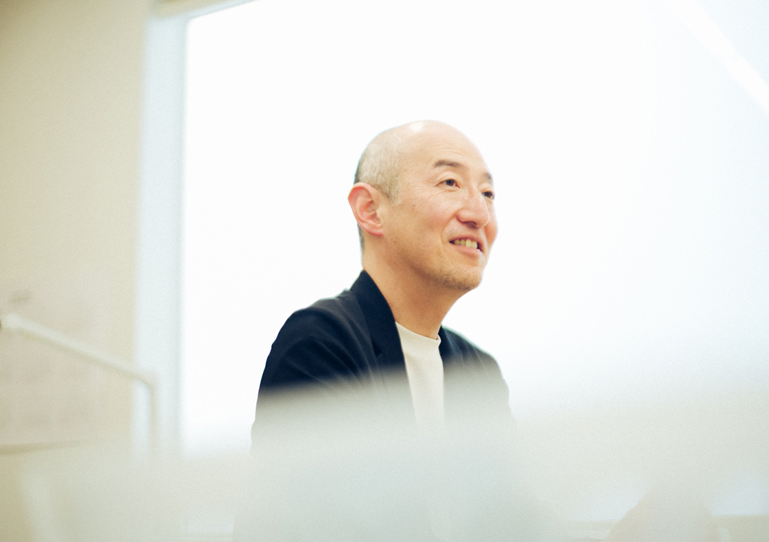 金沢21世紀美術館館長 鷲田 めるろ